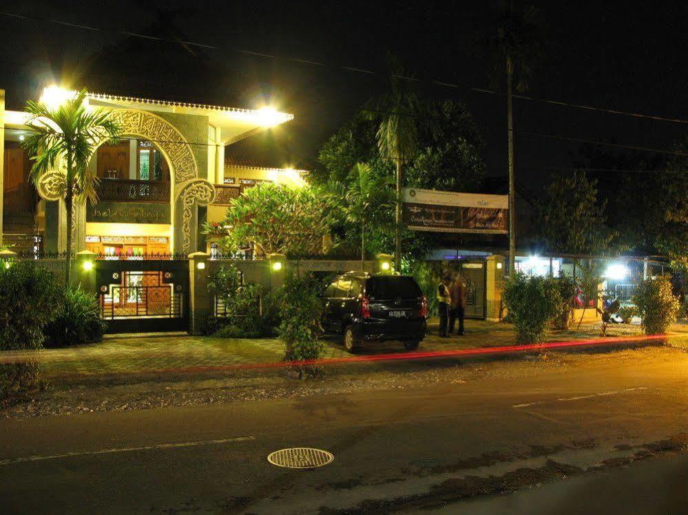 Balai Melayu Hotel Jogjacarta Exterior foto